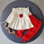 دوتیکه بلوزشلوارنوزادی توت فرنگی دخترانه برند ترک 🇹🇷 کد ۹۲۷